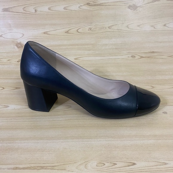 Cole Han Black Leather Block Heel Round Toe Pumps Women’s Shoes 7.5 B main image 7